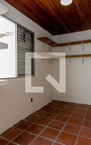 Casa à venda com 200m², 3 quartos e 4 vagas Casa à venda com 200m², 3 quartos e 4 vagasQuarto de Serviço