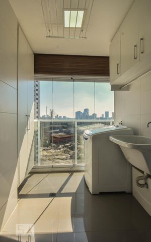 Apartamento à venda com 74m², 2 quartos e 1 vaga Apartamento à venda com 74m², 2 quartos e 1 vagaLavanderia