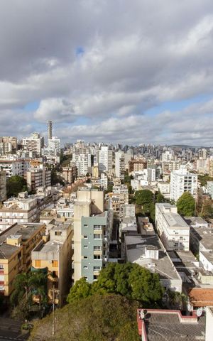 Apartamento para alugar com 336m², 3 quartos e 3 vagas Apartamento para alugar com 336m², 3 quartos e 3 vagasVista Piscina