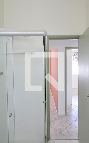Apartamento para alugar com 74m², 2 quartos e sem vaga Apartamento para alugar com 74m², 2 quartos e sem vagaBanheiro