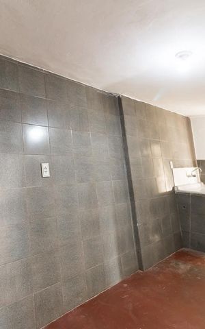 Casa à venda com 110m², 2 quartos e 2 vagas Casa à venda com 110m², 2 quartos e 2 vagasCozinha