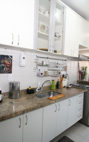 Apartamento à venda com 85m², 3 quartos e 1 vaga Apartamento à venda com 85m², 3 quartos e 1 vagaCozinha e Área de Serviço
