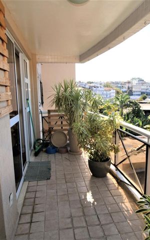 Apartamento à venda com 85m², 3 quartos e 1 vaga Apartamento à venda com 85m², 3 quartos e 1 vagaVaranda da Sala