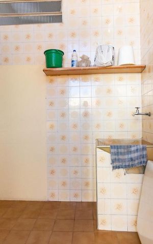 Casa à venda com 150m², 3 quartos e 3 vagas Casa à venda com 150m², 3 quartos e 3 vagasÁrea de Serviço