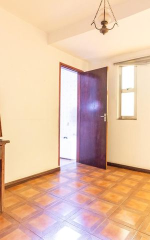 Casa à venda com 150m², 3 quartos e 3 vagas Casa à venda com 150m², 3 quartos e 3 vagasQuarto 2