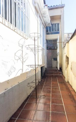 Casa à venda com 150m², 3 quartos e 3 vagas Casa à venda com 150m², 3 quartos e 3 vagasÁrea de Serviço