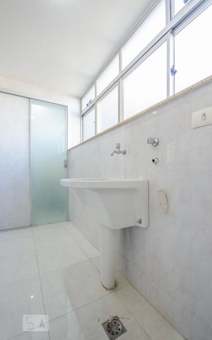 Apartamento para alugar com 70m², 2 quartos e 1 vaga Apartamento para alugar com 70m², 2 quartos e 1 vagaÁrea de Serviço