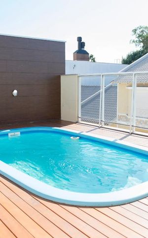 Casa de condomínio à venda com 150m², 3 quartos e 2 vagas Casa de condomínio à venda com 150m², 3 quartos e 2 vagasPiscina