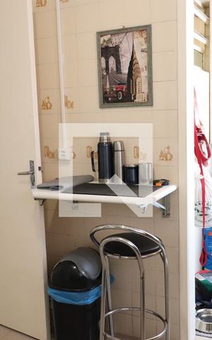 Apartamento à venda com 55m², 1 quarto e sem vagaCozinha e Área de Serviço