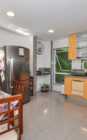 Casa de condomínio à venda com 850m², 4 quartos e 4 vagasCozinha