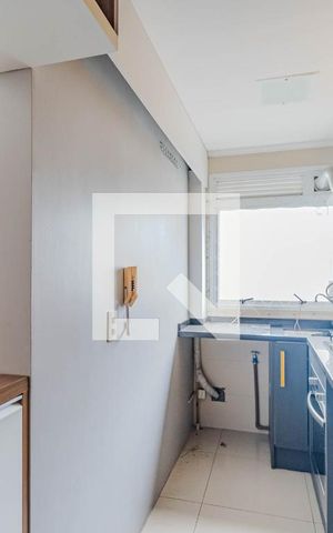 Apartamento para alugar com 50m², 2 quartos e 1 vaga Apartamento para alugar com 50m², 2 quartos e 1 vagaCozinha e Área de Serviço