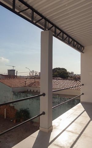 Casa para alugar com 55m², 2 quartos e 1 vaga Casa para alugar com 55m², 2 quartos e 1 vagaVaranda