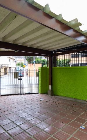 Casa à venda com 180m², 3 quartos e 2 vagasGaragem
