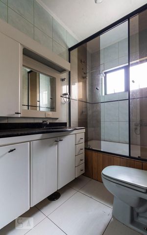 Casa à venda com 180m², 3 quartos e 2 vagasBanheiro Social