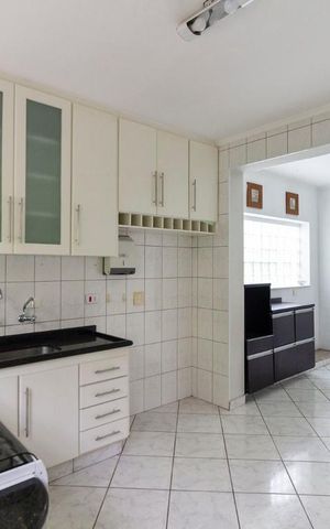 Casa à venda com 180m², 3 quartos e 2 vagasCozinha