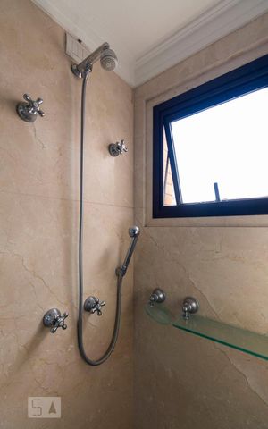 Apartamento à venda com 147m², 3 quartos e 3 vagasBanheiro da Suíte 2