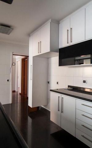 Apartamento à venda com 147m², 3 quartos e 3 vagasCozinha