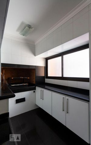Apartamento à venda com 147m², 3 quartos e 3 vagasChurrasqueira - Cozinha