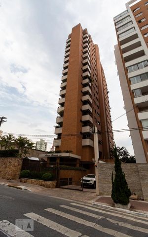 Apartamento à venda com 147m², 3 quartos e 3 vagasFachada