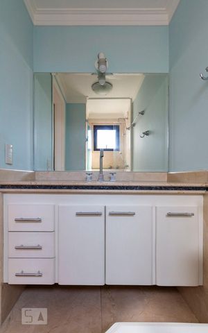 Apartamento à venda com 147m², 3 quartos e 3 vagasBanheiro da Suíte 2