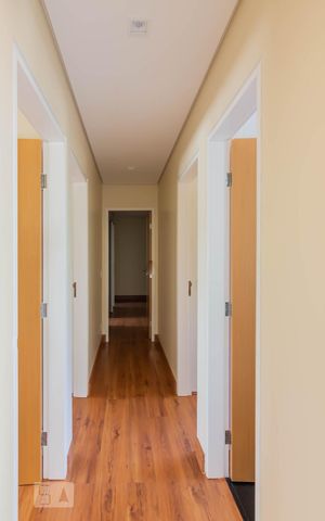 Apartamento para alugar com 172m², 4 quartos e 3 vagas Apartamento para alugar com 172m², 4 quartos e 3 vagasCorredor