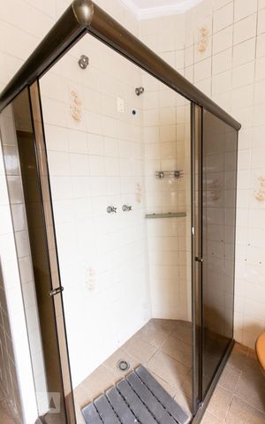 Casa para alugar com 90m², 3 quartos e sem vagaBanheiro