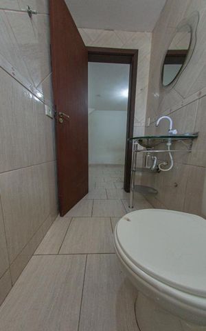 Casa para alugar com 60m², 1 quarto e 1 vaga Casa para alugar com 60m², 1 quarto e 1 vagaBanheiro