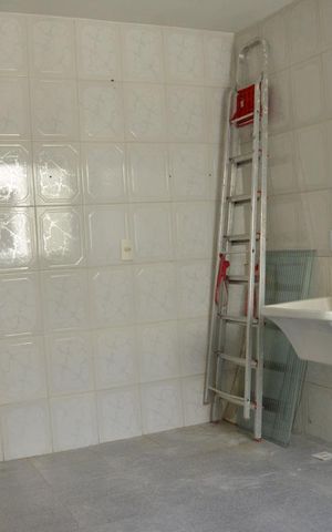 Apartamento à venda com 72m², 2 quartos e sem vagaÁrea de Serviço