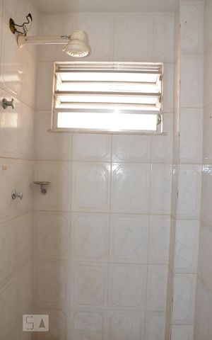 Apartamento à venda com 72m², 2 quartos e sem vagaBanheiro