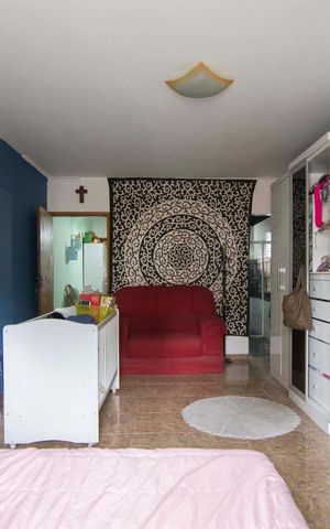 Casa à venda com 350m², 4 quartos e 1 vagaSuíte
