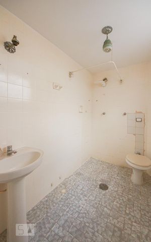 Apartamento para alugar com 67m², 2 quartos e 1 vagaBanheiro