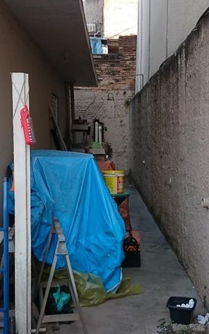 Casa para alugar com 80m², 2 quartos e 2 vagas Casa para alugar com 80m², 2 quartos e 2 vagasCORREDOR