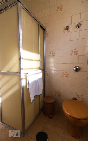 Casa à venda com 120m², 3 quartos e 2 vagas Casa à venda com 120m², 3 quartos e 2 vagasBanheiro
