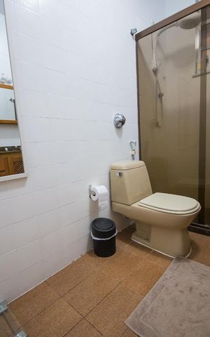 Apartamento à venda com 90m², 3 quartos e sem vaga Apartamento à venda com 90m², 3 quartos e sem vagaBanheiro