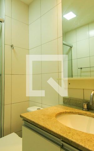 Studio para alugar com 35m², 0 quarto e 1 vaga Studio para alugar com 35m², 0 quarto e 1 vagaBanheiro