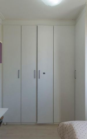 Apartamento à venda com 65m², 3 quartos e 2 vagasQuarto 2 (Armários)