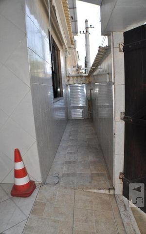 Casa de condomínio à venda com 220m², 4 quartos e sem vagaÁrea comum