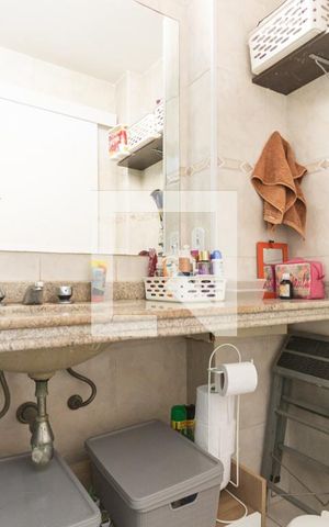 Apartamento para alugar com 61m², 2 quartos e 1 vagaBanheiro