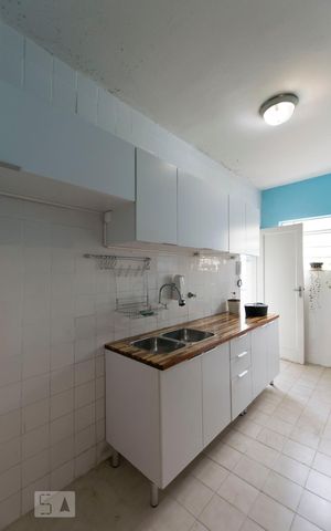 Apartamento à venda com 54m², 1 quarto e sem vagaCozinha (Armários)