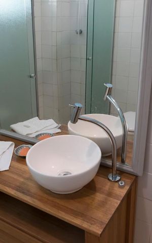 Apartamento à venda com 54m², 1 quarto e sem vagaBanheiro (Pia)