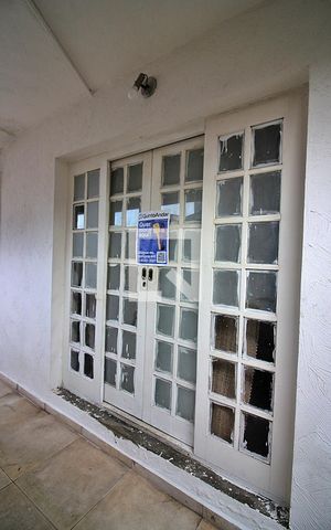 Casa à venda com 125m², 3 quartos e 3 vagasFachada Interna Plaquinha 