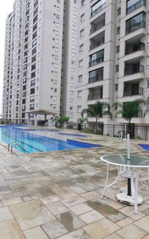 Apartamento à venda com 70m², 3 quartos e 1 vagaPiscinas