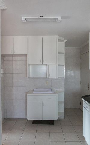Apartamento para alugar com 95m², 3 quartos e 2 vagasCozinha