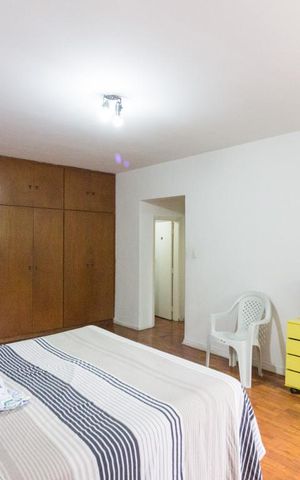 Casa à venda com 197m², 4 quartos e 2 vagasSuite