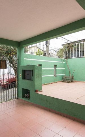 Casa à venda com 197m², 4 quartos e 2 vagasGaragem
