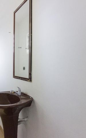 Casa à venda com 197m², 4 quartos e 2 vagasLavabo