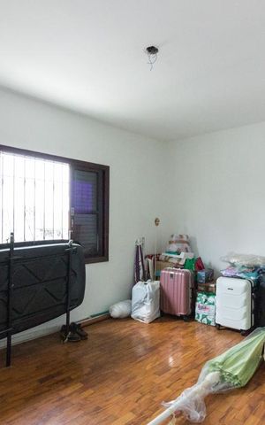 Casa à venda com 197m², 4 quartos e 2 vagasQuarto 1