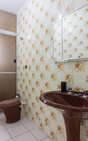Casa à venda com 197m², 4 quartos e 2 vagasBanheiro Social