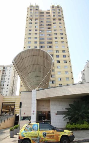 Apartamento para alugar com 115m², 3 quartos e 1 vaga Apartamento para alugar com 115m², 3 quartos e 1 vagaFachada