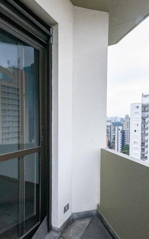 Apartamento à venda com 332m², 5 quartos e 3 vagas Apartamento à venda com 332m², 5 quartos e 3 vagasVaranda